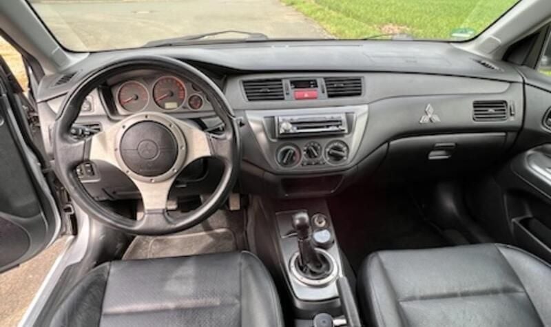 Silber Gebraucht 2004 Mitsubishi Lancer Limousine | 37.000 € - Bild 1/4