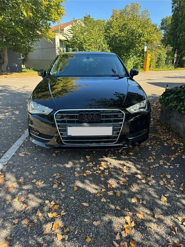 Schwarz Gebraucht 2013 Audi A3 Sportback Kleinwagen | 6.500 € (Superpreis) - Bild 1/4