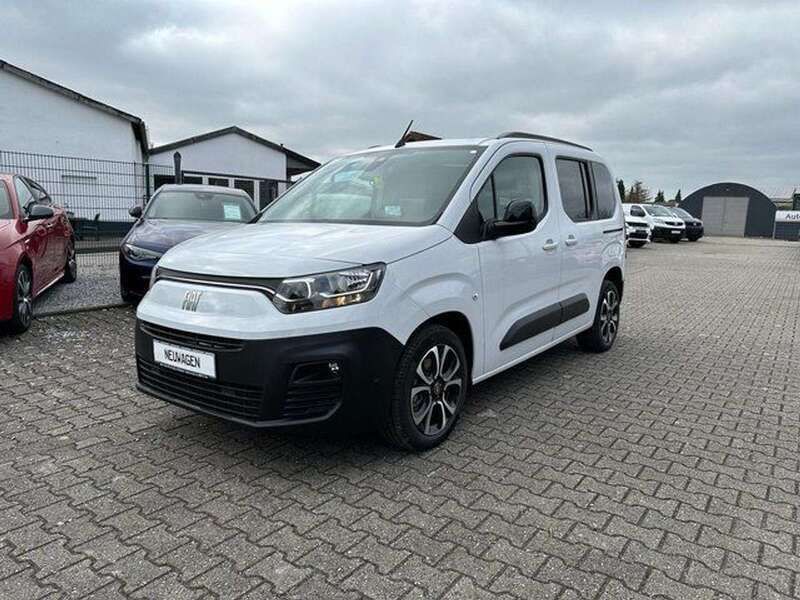 Weiß Gebraucht 2024 Fiat e-Doblò Van / Kleinbus | 39.990 € - Bild 1/4