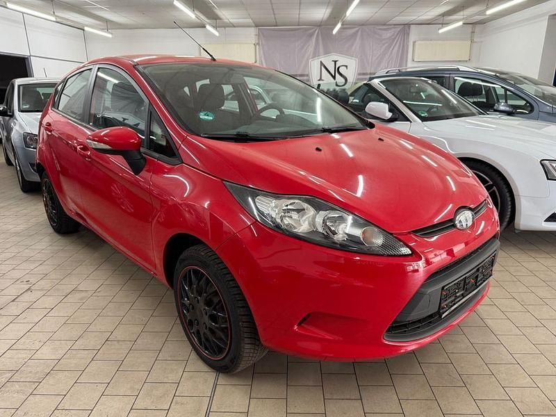 Gebraucht Ford Fiesta 82 PS (60 kW) 2009 Rot Kleinwagen