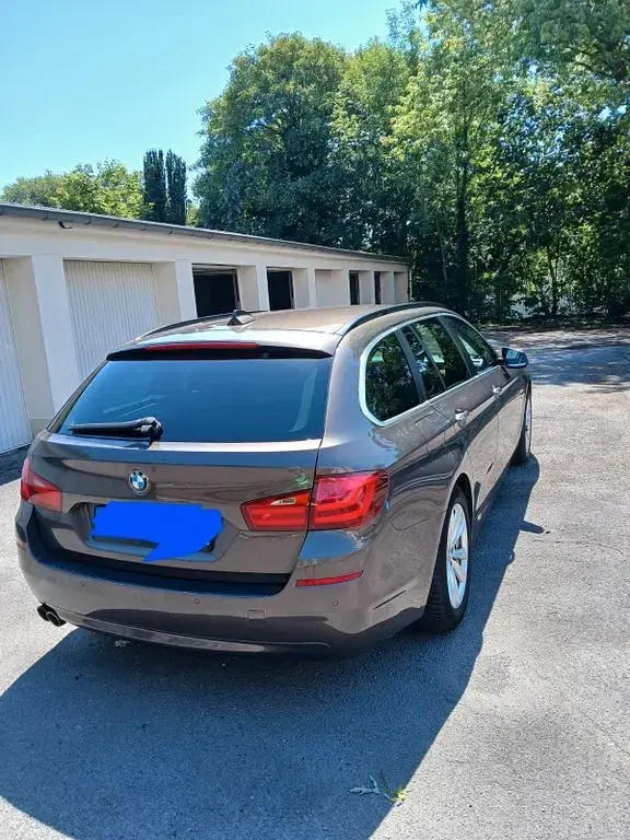 Gebraucht BMW 528 245 PS (180 kW) 2013 Braun Kombi