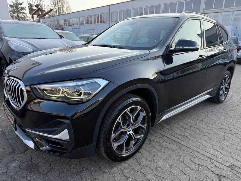 Schwarz Gebraucht 2019 BMW X1 xLine SUV | 15.990 € (Superpreis) - Bild 1/4