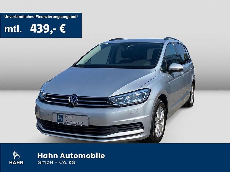Silber Gebraucht 2023 VW Touran Comfortline Van / Kleinbus | 26.980 € (Fairer Preis) - Bild 1/3