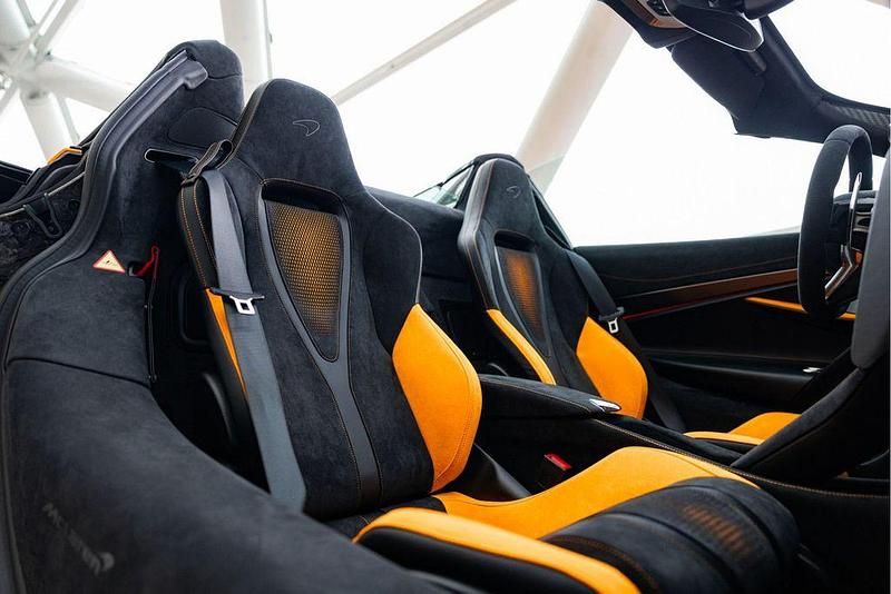 Neu McLaren 750S 721 PS (530 kW) 2026 Orange Cabrio