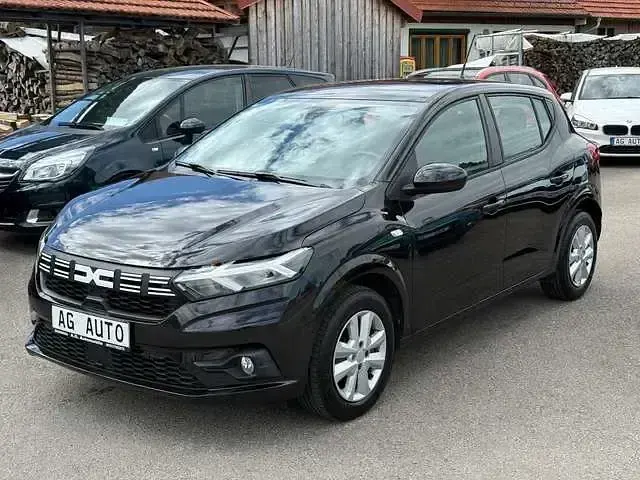 Käytetty Dacia Sandero Expression 91 HP (66 kW) 2024 Musta Viistoperä