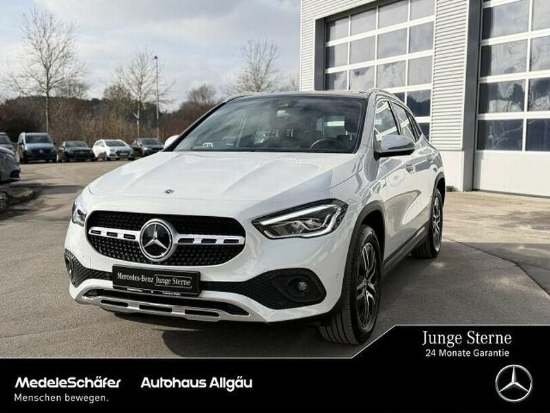 Gebraucht Mercedes GLA250 Progressive 218 PS (160 kW) 2021 Digitalweiß (metallic) SUV
