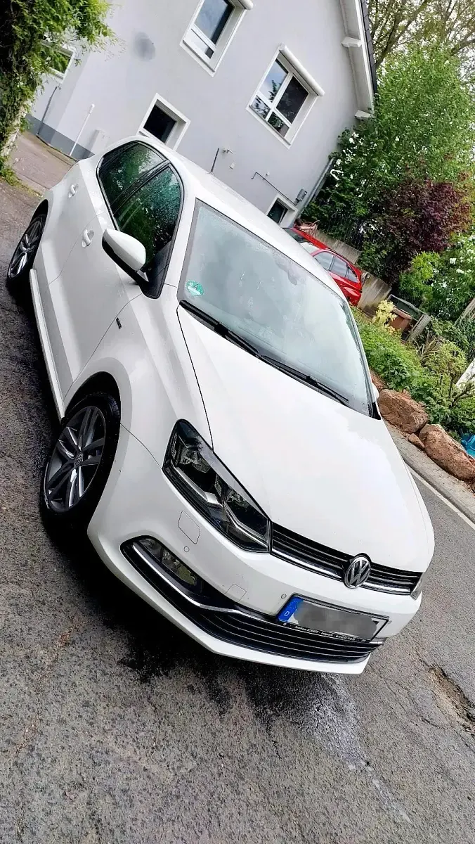 Gebraucht VW Polo 85 PS (62 kW) 2015 Weiß Kleinwagen
