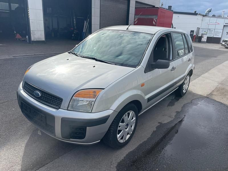 Gebraucht Ford Fusion 68 PS (50 kW) 2009 Grau Kleinwagen