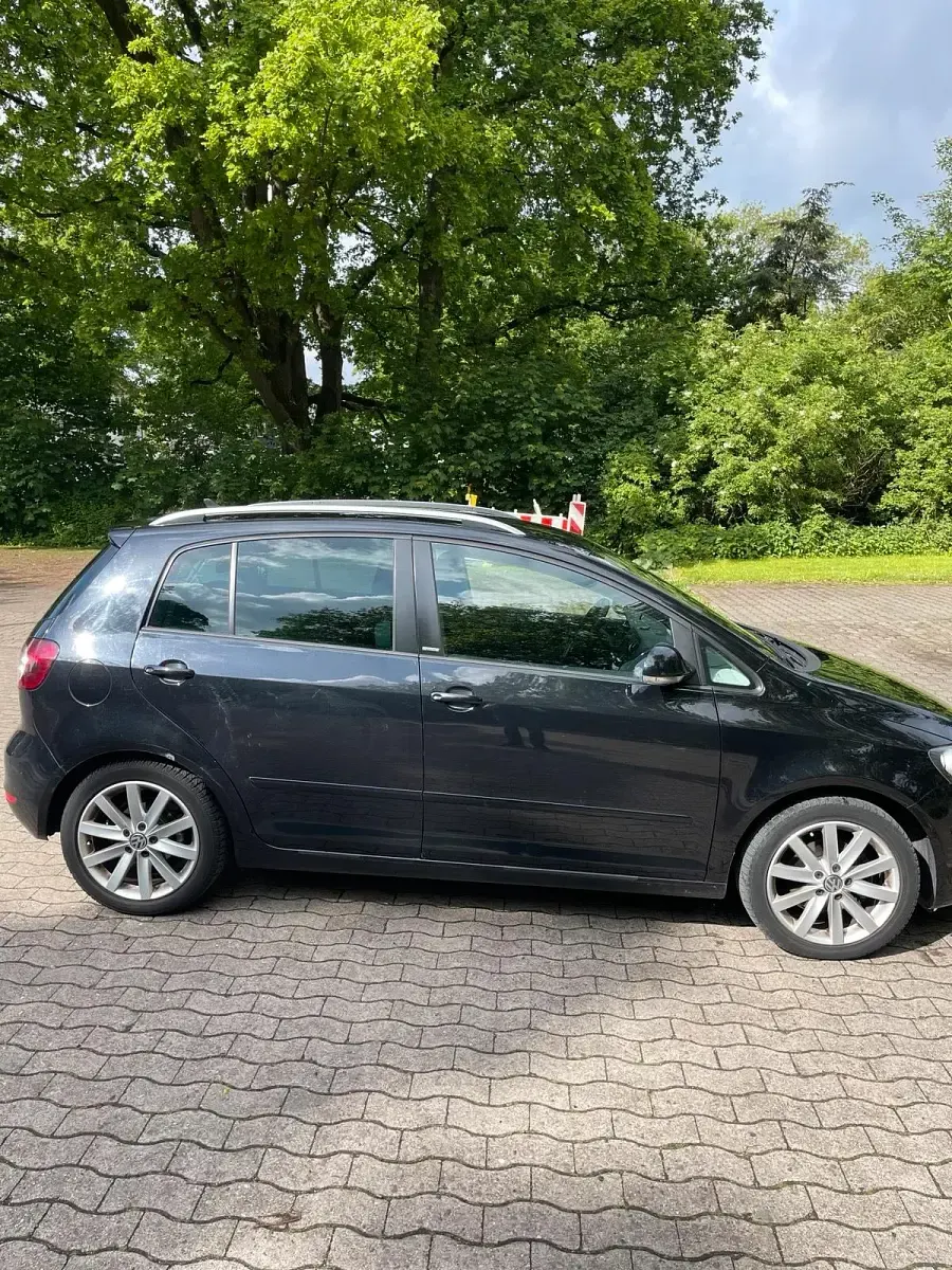 Gebraucht VW Golf Plus Style 140 PS (102 kW) 2011 Schwarz Van / Kleinbus