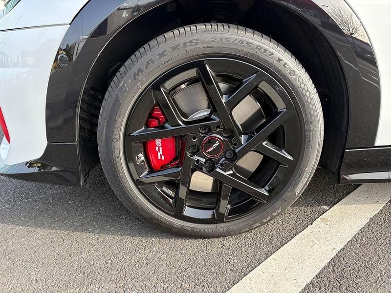 Gebraucht Mini John Cooper Works 231 PS (169 kW) 2025 Weiß Kleinwagen