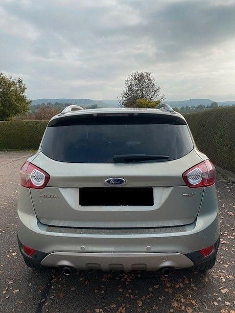 Gebraucht Ford Kuga Titanium 136 PS (100 kW) 2009 Grau SUV