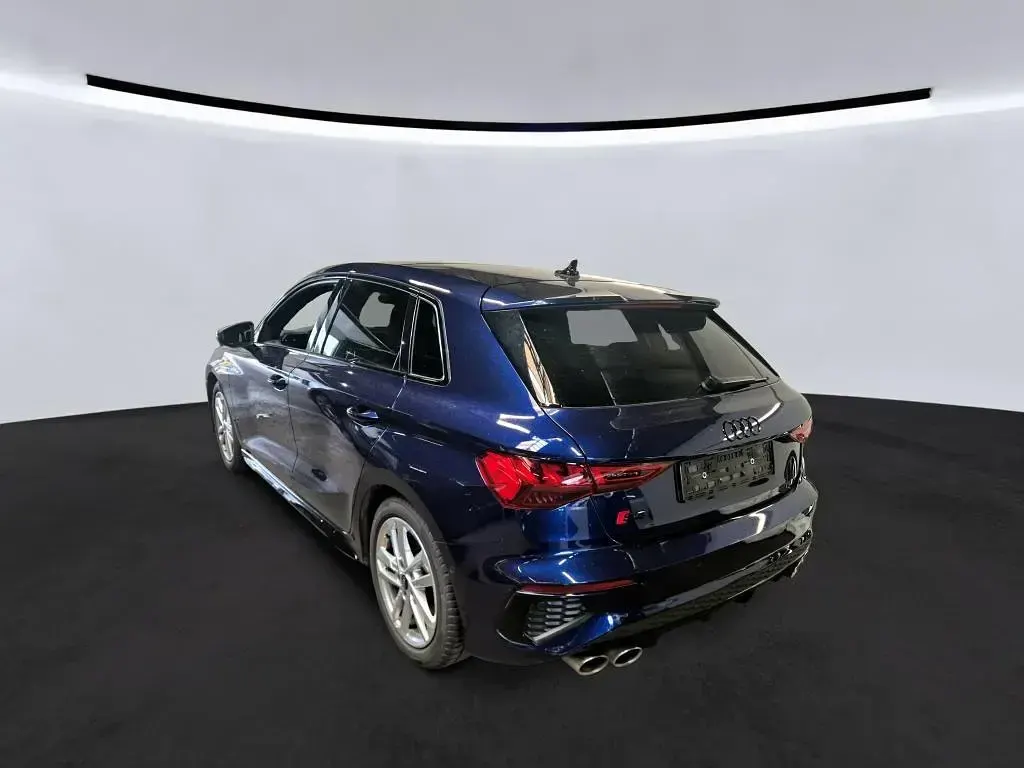 Gebraucht Audi S3 Sport 310 PS (228 kW) 2023 Navarrablau metallic Limousine