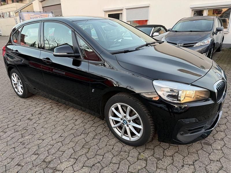 Gebraucht BMW 225 Advantage 136 PS (100 kW) 2018 Schwarz Kombi