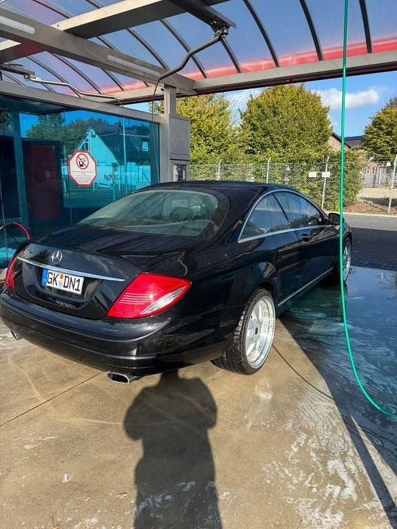 Gebraucht Mercedes CL500 387 PS (284 kW) 2009 Schwarz Coupé