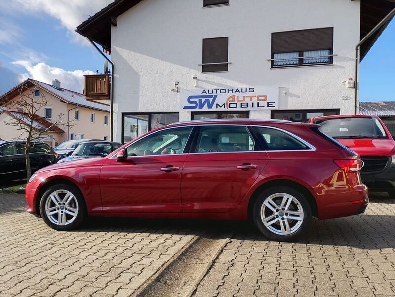 Rot Gebraucht 2018 Audi A4 Design Kombi | 16.600 € (Superpreis) - Bild 1/4
