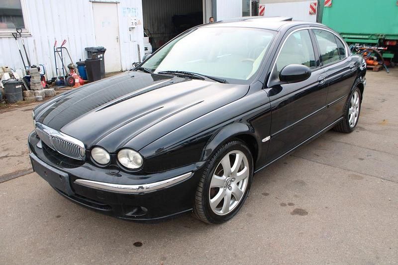 Gebraucht Jaguar X-type Executive 131 PS (96 kW) 2004 Schwarz Limousine