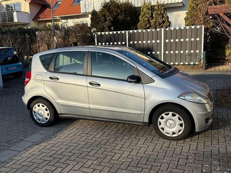 Silber Gebraucht 2008 Mercedes A150 Limousine | 4.999 € (Fairer Preis) - Bild 1/4