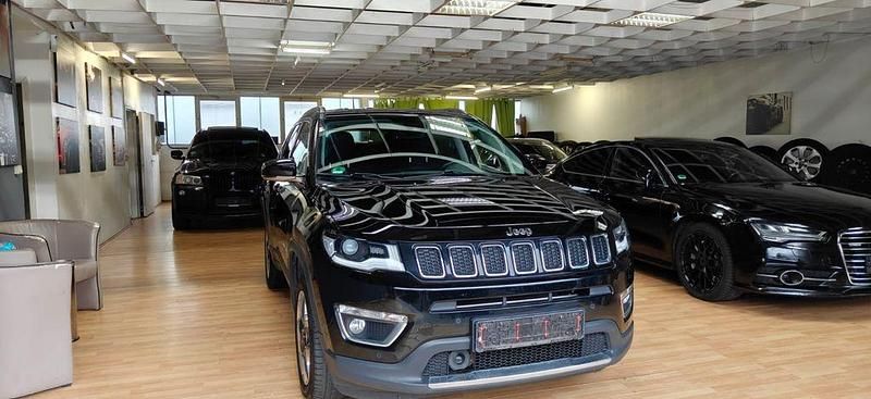 Gebraucht Jeep Compass Limited 170 PS (125 kW) 2019 Schwarz SUV