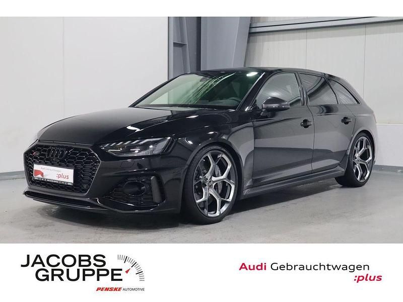 Gebraucht Audi RS4 Ambiente 470 PS (345 kW) 2024 Mythosschwarz metallic Kombi