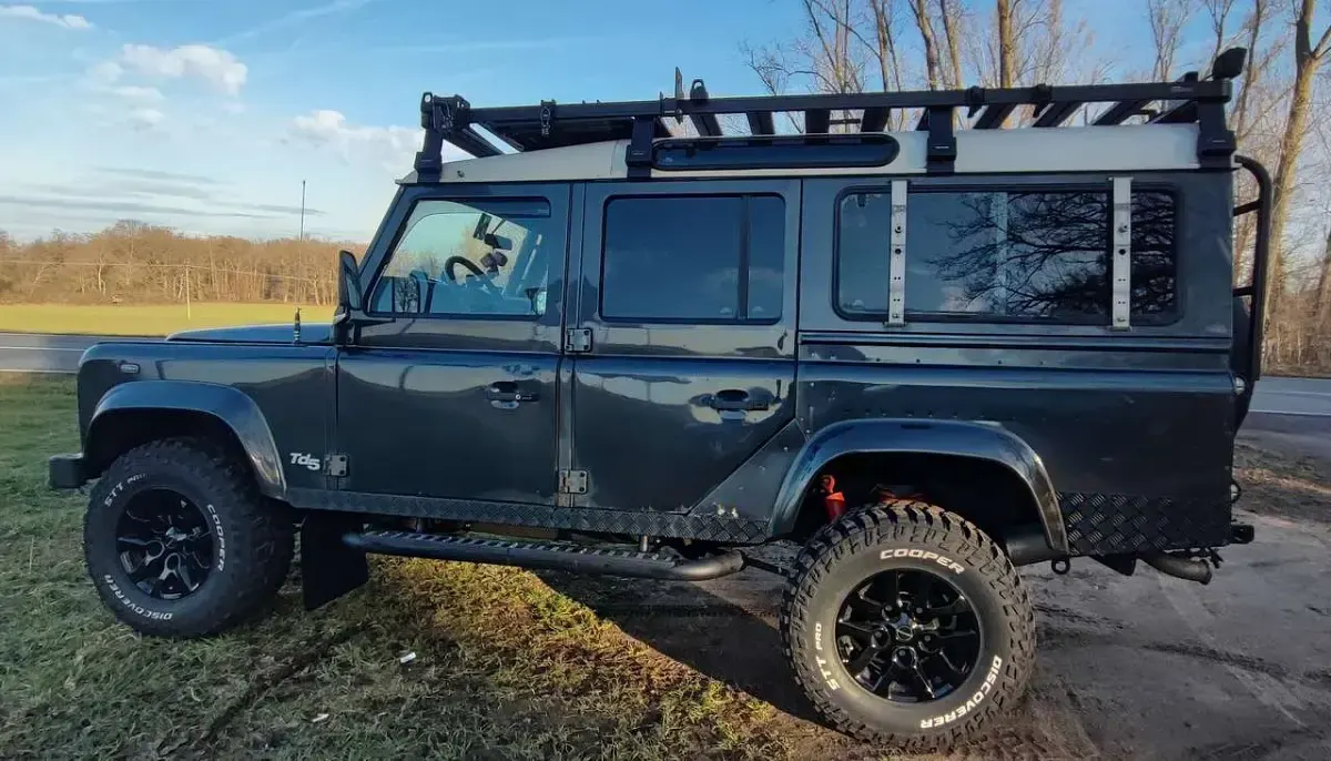 Gebraucht Land Rover Defender 122 PS (89 kW) 2001 Grau SUV