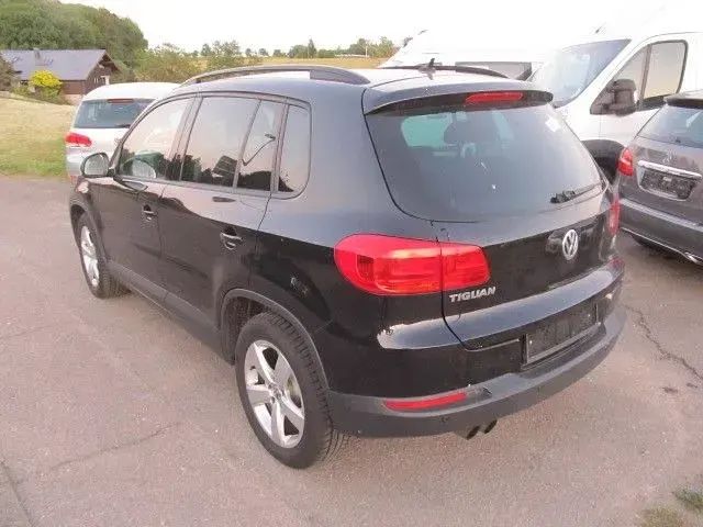Gebraucht VW Tiguan 110 PS (80 kW) 2013 Schwarz SUV