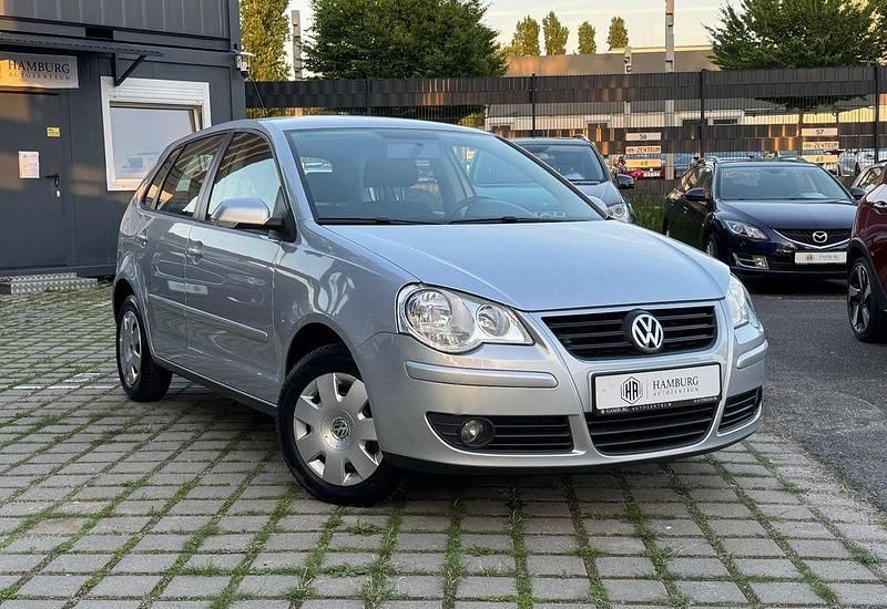 Silber Gebraucht 2006 VW Polo Comfortline Limousine | 4.970 € (Teuer) - Bild 1/4