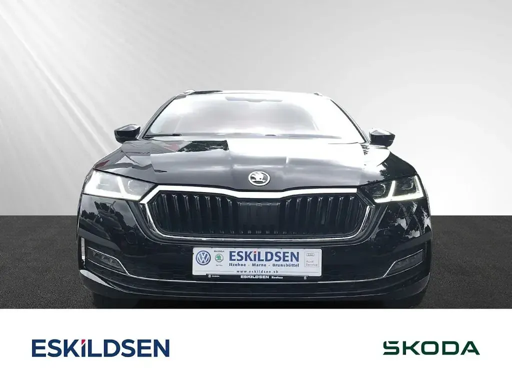 Gebraucht Skoda Octavia Style 150 PS (110 kW) 2022 Blackmagic perleffekt Kombi
