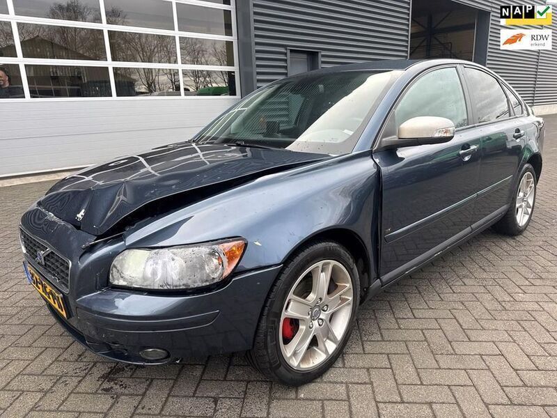 Blau Gebraucht 2007 Volvo S40 Limousine | 650 € (Superpreis) - Bild 1/4