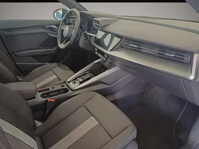 Gebraucht Audi A3 S-Line 150 PS (110 kW) 2022 Manufacturer Limousine