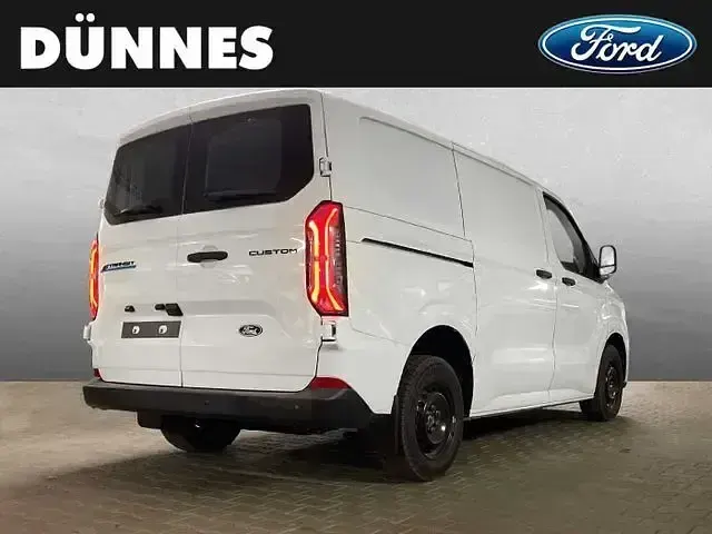 Gebraucht Ford E-Transit Trend 160 kW (218 PS) 2024 Weiß (frozen white) Van