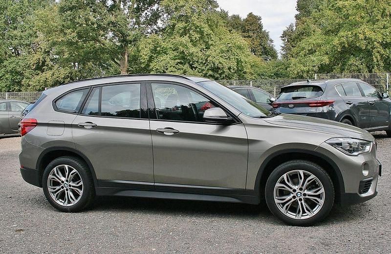 Second-hand BMW X1 Advantage 140 CP (102 kW) 2019 Argintiu SUV