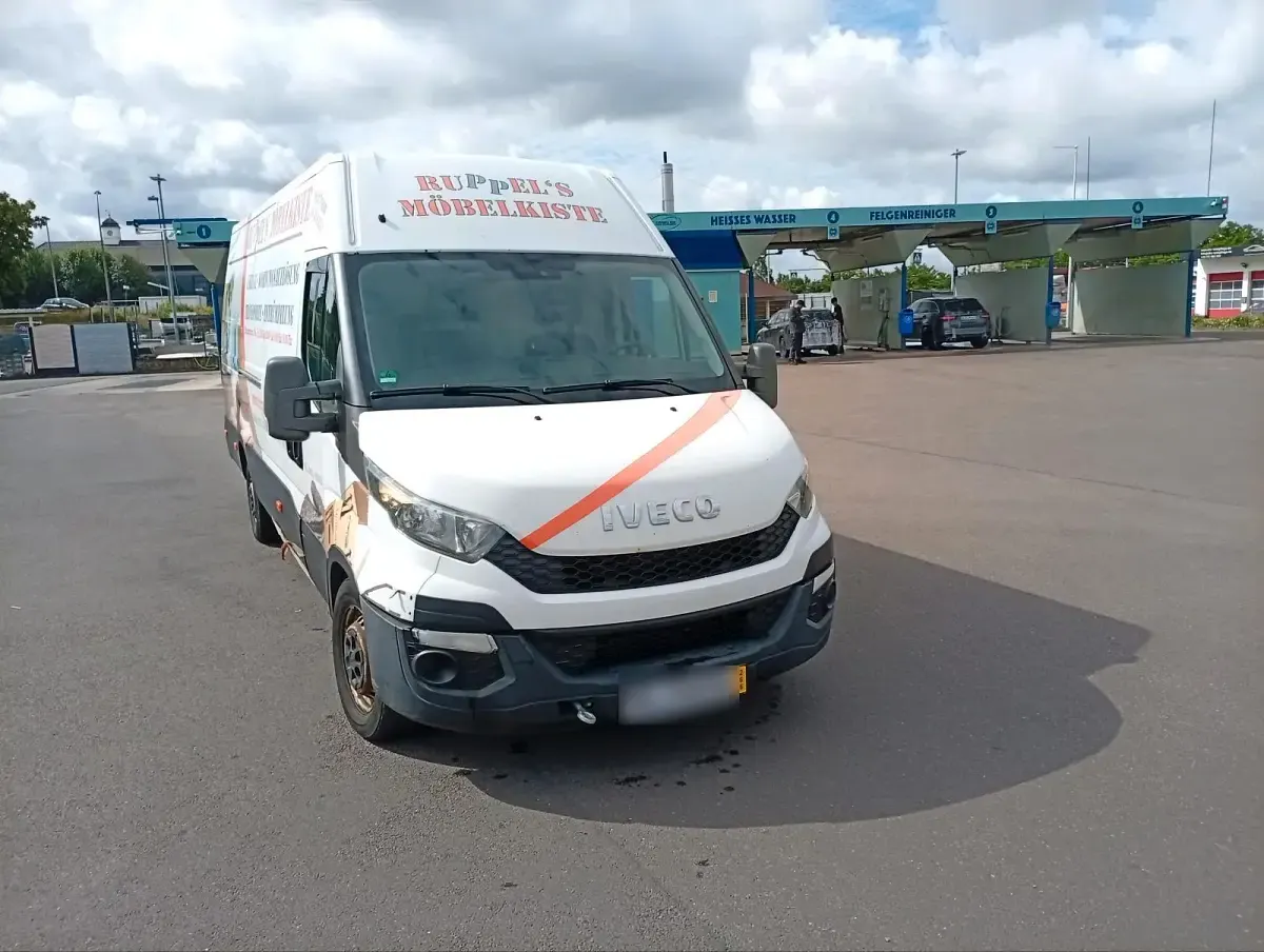 Gebraucht Iveco Daily 150 PS (110 kW) 2014 Weiß Van / Kleinbus