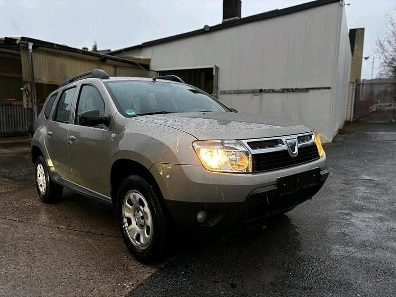 Gebraucht Dacia Duster Lauréate 107 PS (78 kW) 2013 Beige SUV