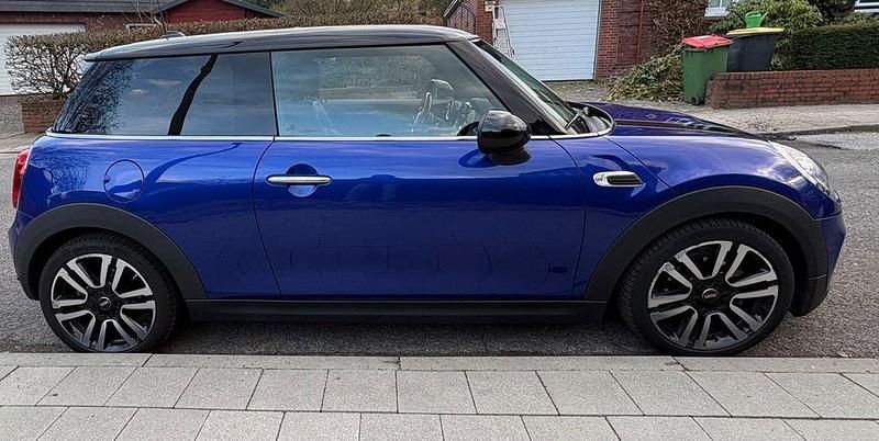 Gebraucht Mini Cooper 136 PS (100 kW) 2018 Blau Kleinwagen