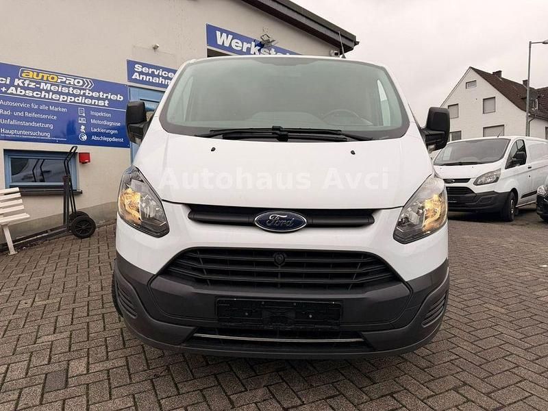 Gebraucht Ford Transit Custom 105 PS (77 kW) 2017 Weiß Van / Kleinbus