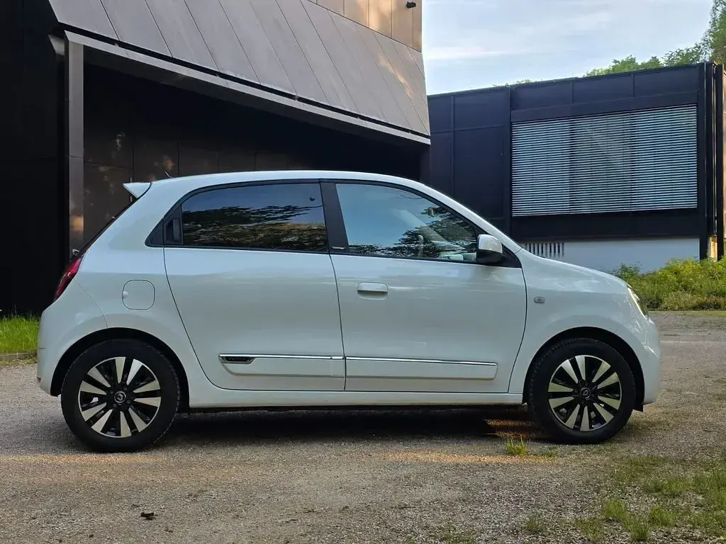 Gebraucht Renault Twingo Intens 92 PS (67 kW) 2021 Weiß Kleinwagen