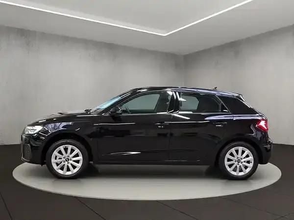 Neu Audi A1 Sportback Ambiente 116 PS (85 kW) 2025 Mythosschwarz metallic Kleinwagen