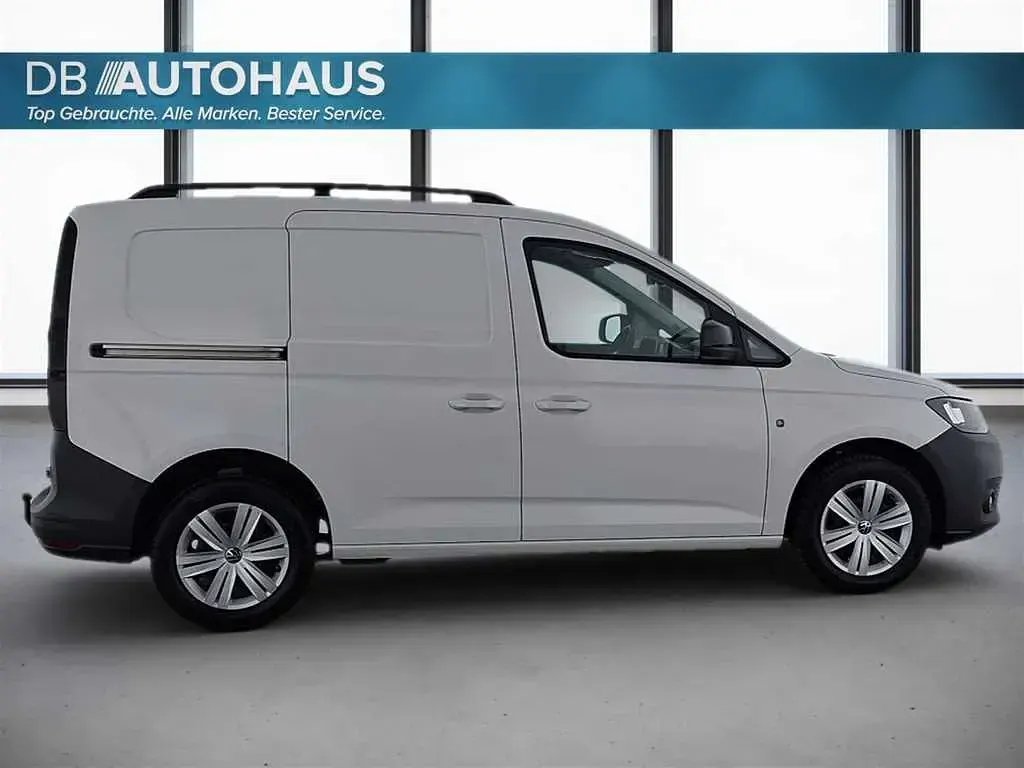 Gebraucht VW Caddy 102 PS (75 kW) 2024 Weiß Van / Kleinbus