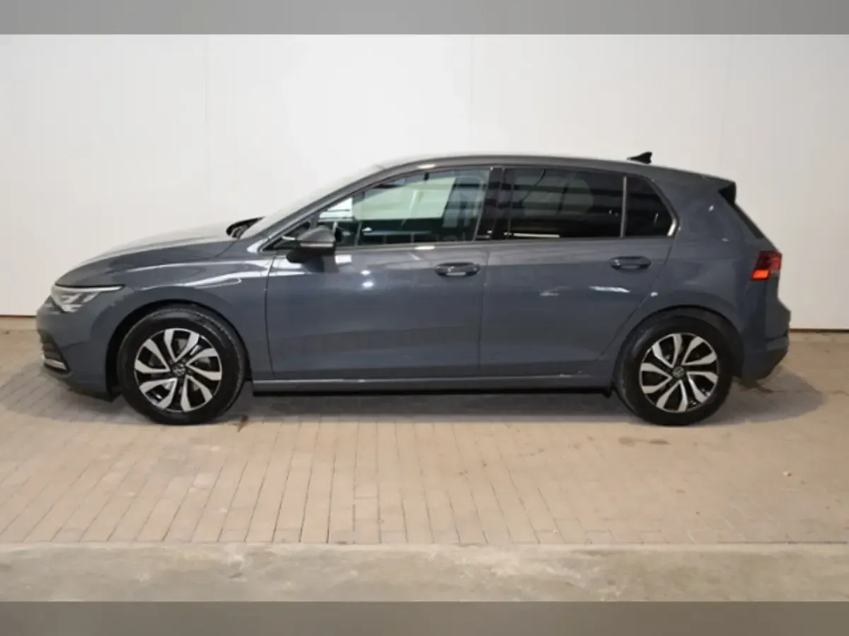 Gebraucht VW Golf VII Active 150 PS (110 kW) 2021 Kleinwagen