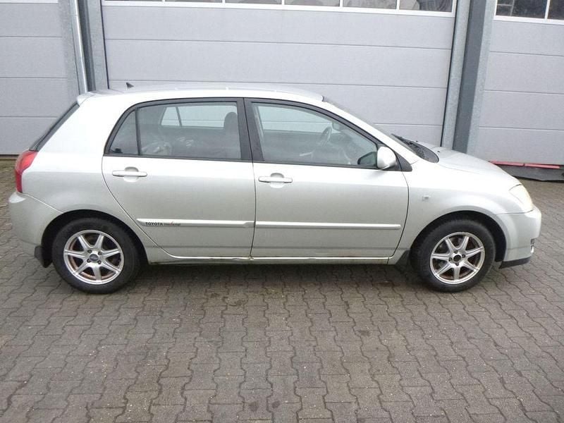 Gebraucht Toyota Corolla Sol 90 PS (66 kW) 2005 Silber Limousine