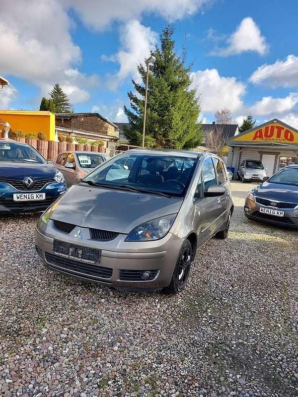 Gebraucht Mitsubishi Colt Motion 95 PS (69 kW) 2008 Grau