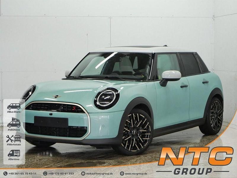 Gebraucht Mini Cooper S Favoured 204 PS (150 kW) 2024 Grün Kleinwagen