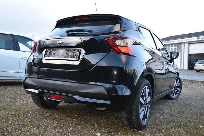 Gebraucht Nissan Micra Acenta 71 PS (52 kW) 2017 Schwarz Kleinwagen