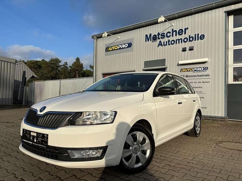Candyweiss Gebraucht 2016 Skoda Rapid Active Kleinwagen | 6.490 € (Fairer Preis) - Bild 1/4