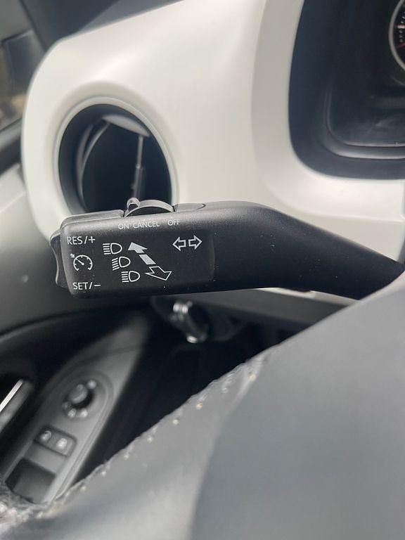 Gebraucht Seat Mii Chic 60 PS (44 kW) 2016 Silber Kleinwagen