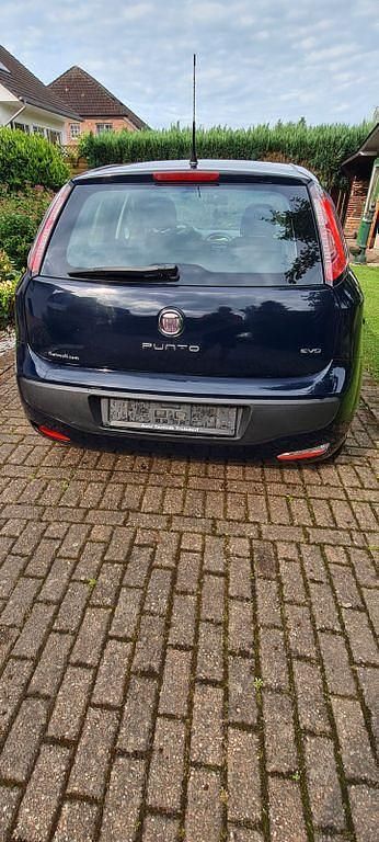 Gebraucht Fiat Punto 68 PS (50 kW) 2010 Blau Limousine
