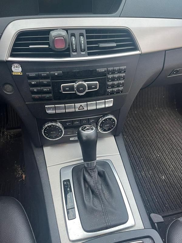 Gebraucht Mercedes C250 204 PS (150 kW) 2012 Weiß Kombi