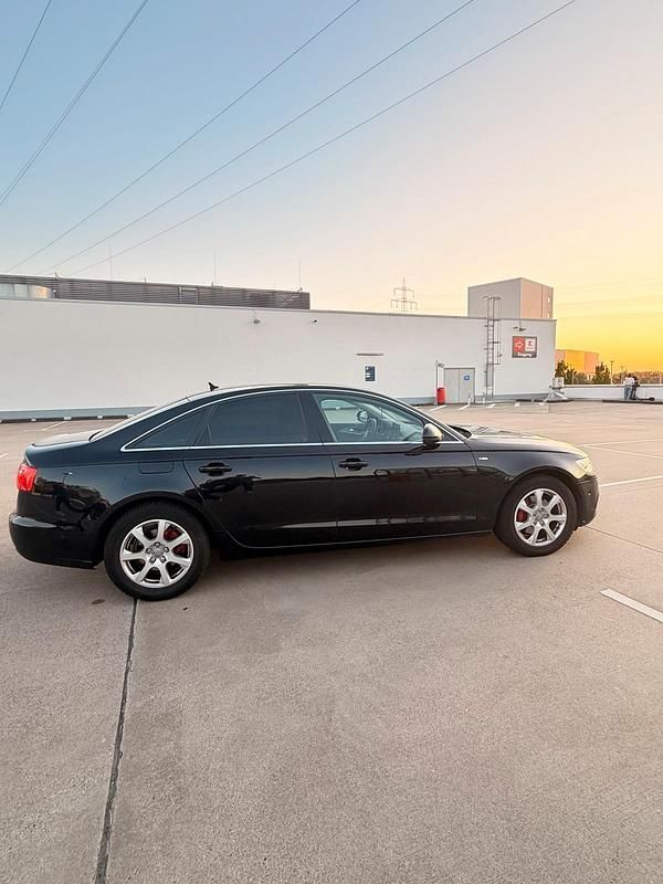Używany Audi A6 177 KM (130 kW) 2014 Czarny Sedan/Limuzyna