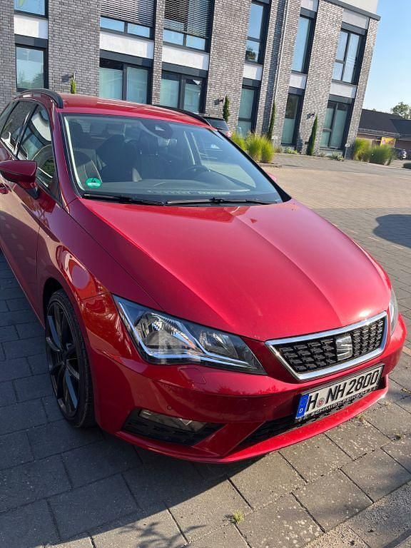 Rot Gebraucht 2020 Seat Leon ST Style Kombi | 17.999 € (Guter Preis) - Bild 1/4