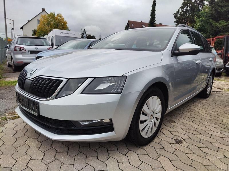 Gebraucht Skoda Octavia Ambition 116 PS (85 kW) 2017 Silber Kombi